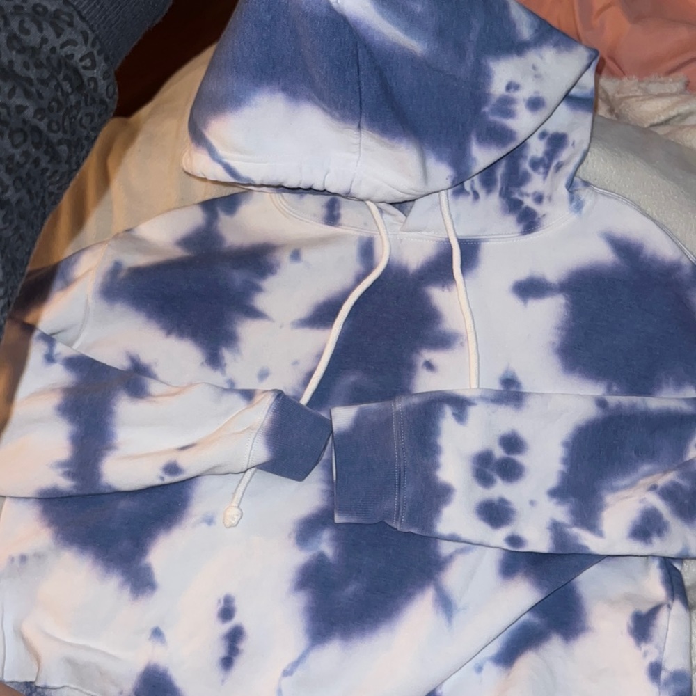 tye dye cropped hoodie